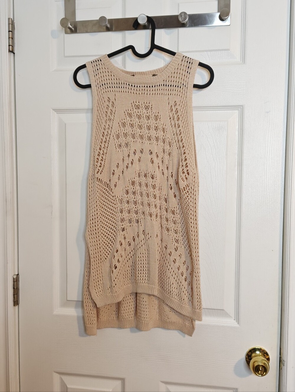 BCBG Beige Crochet Knit Sleeveless Slit Long Top Size XS/S